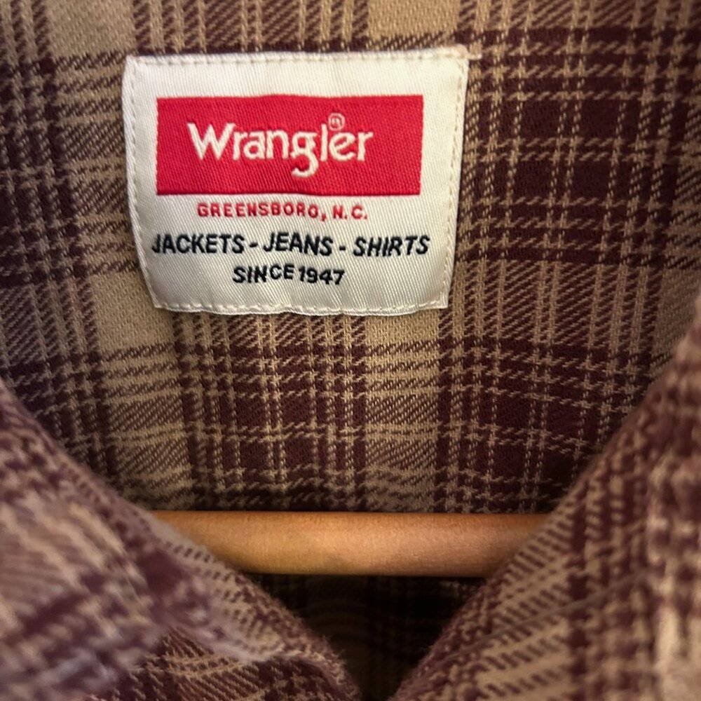 Men's Long Sleeve Wrangler Western Shirt - Picture 2 of 6